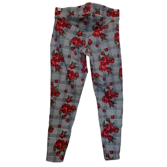 Torrid Sz 12 High Low Waist Black White Red Roses | EUC - Picture 4 of 5